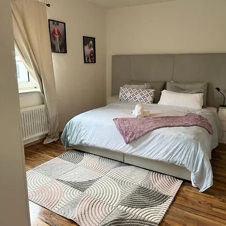 Dortmunder Erdgeschoss-Luxusloft Mit Grossen Balkon, Netflix Und 250 Mbytes Highspeed Wifi Wilhelmshohe Exterior foto