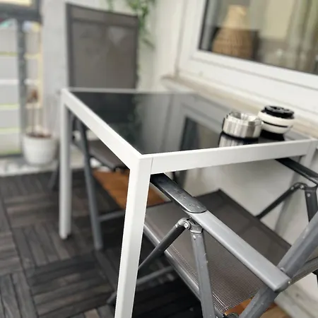 Dortmunder Erdgeschoss-Luxusloft Mit Grossen Balkon, Netflix Und 250 Mbytes Highspeed Wifi Wilhelmshohe Exterior foto