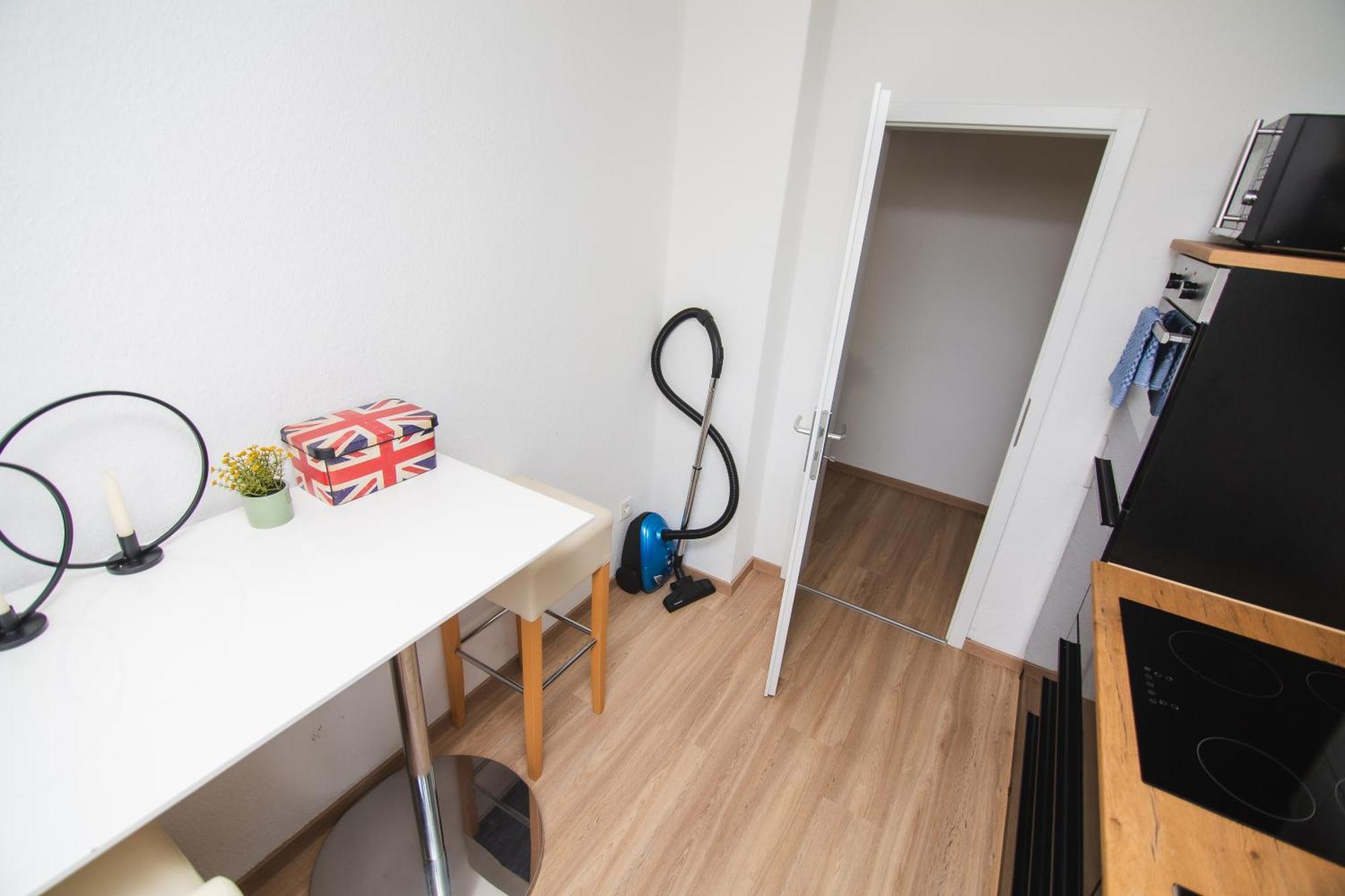 Dortmunder Erdgeschoss-luxusloft Mit Grossen Balkon, Netflix Und 250 Mbytes Highspeed Wifi *